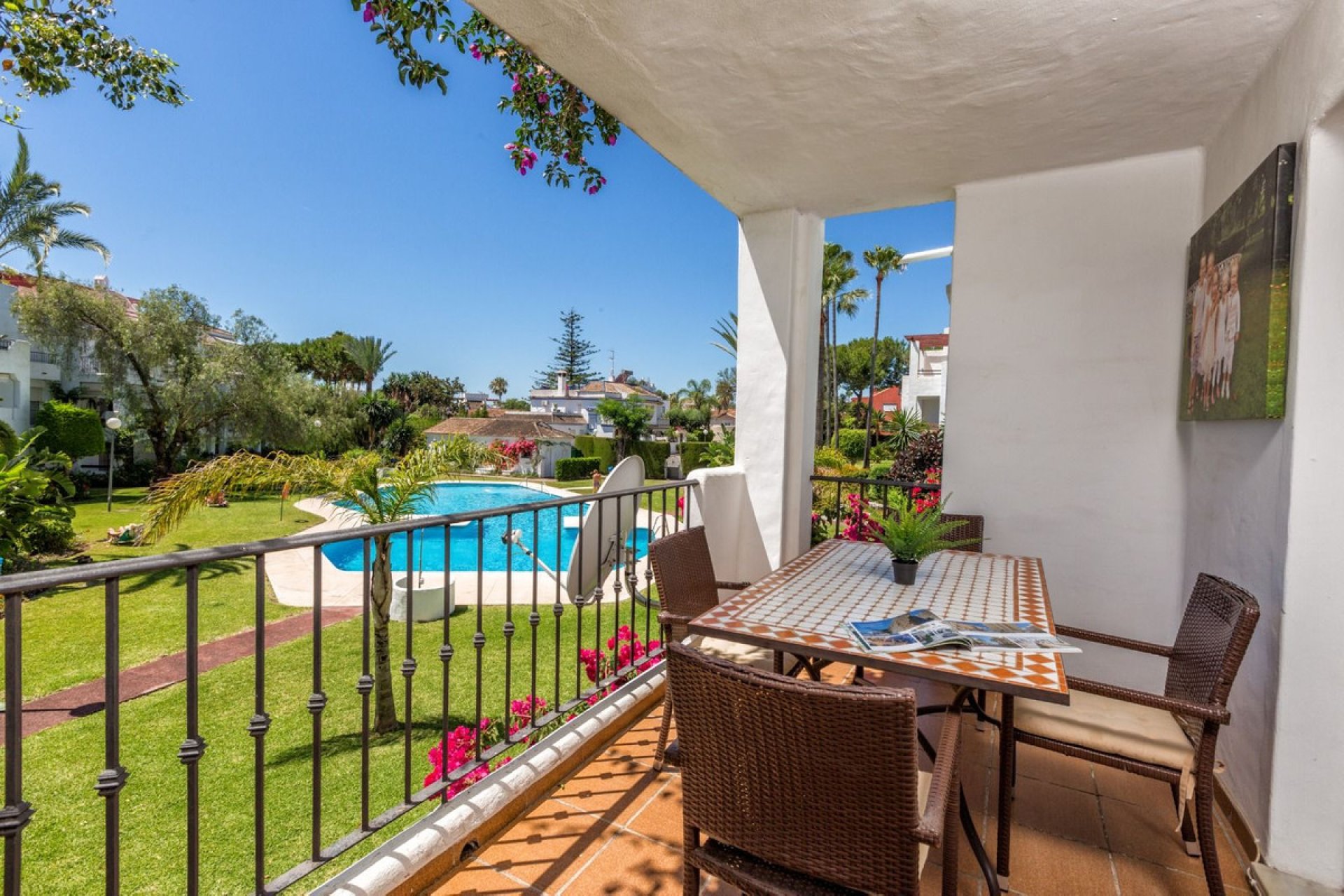 Resale - Apartment - Middle Floor Apartment - Estepona - Estepona Centro