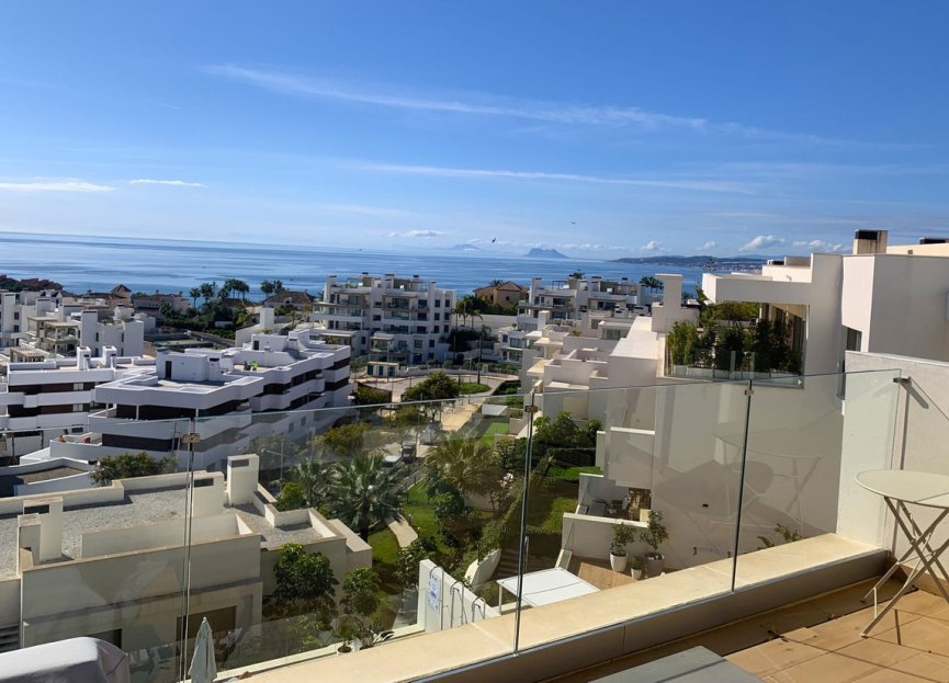 Resale - Apartment - Middle Floor Apartment - Estepona - Estepona Centro