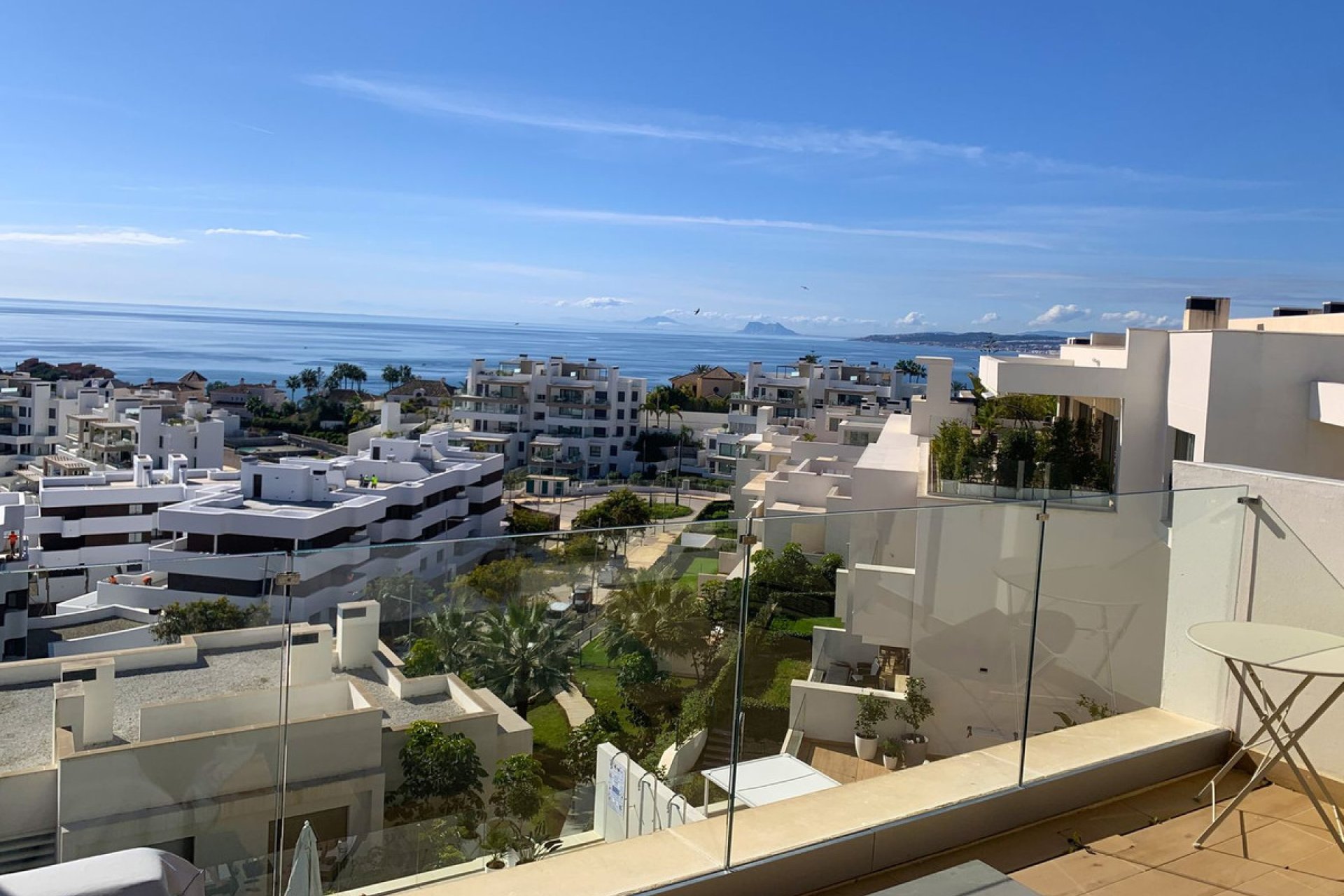 Resale - Apartment - Middle Floor Apartment - Estepona - Estepona Centro