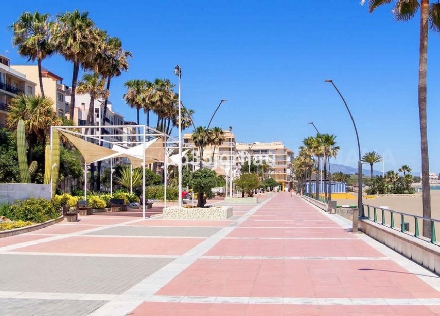 Resale - Apartment - Middle Floor Apartment - Estepona - Estepona Centro