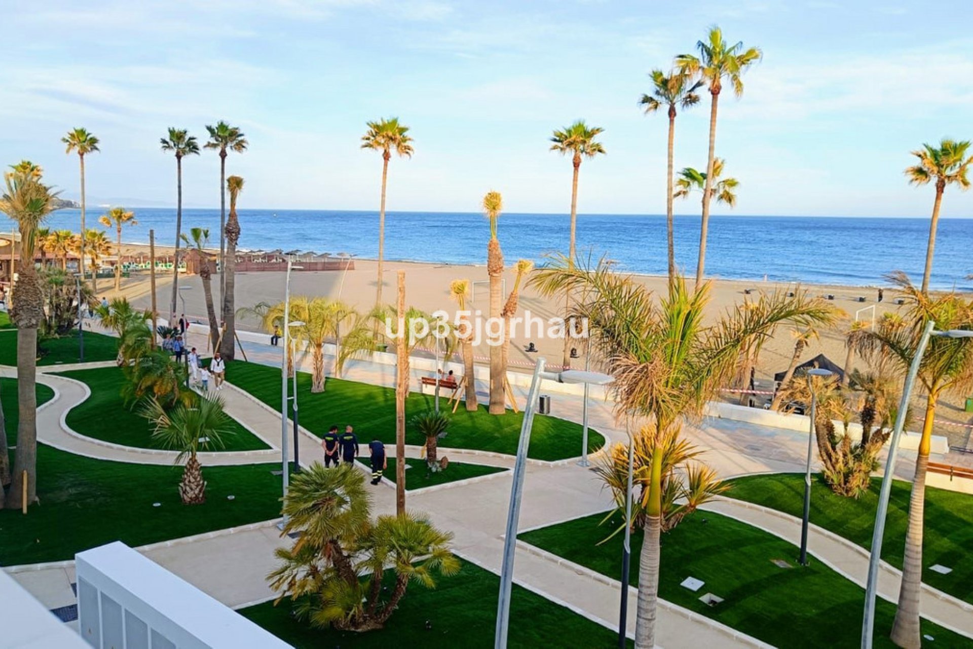 Resale - Apartment - Middle Floor Apartment - Estepona - Estepona Centro