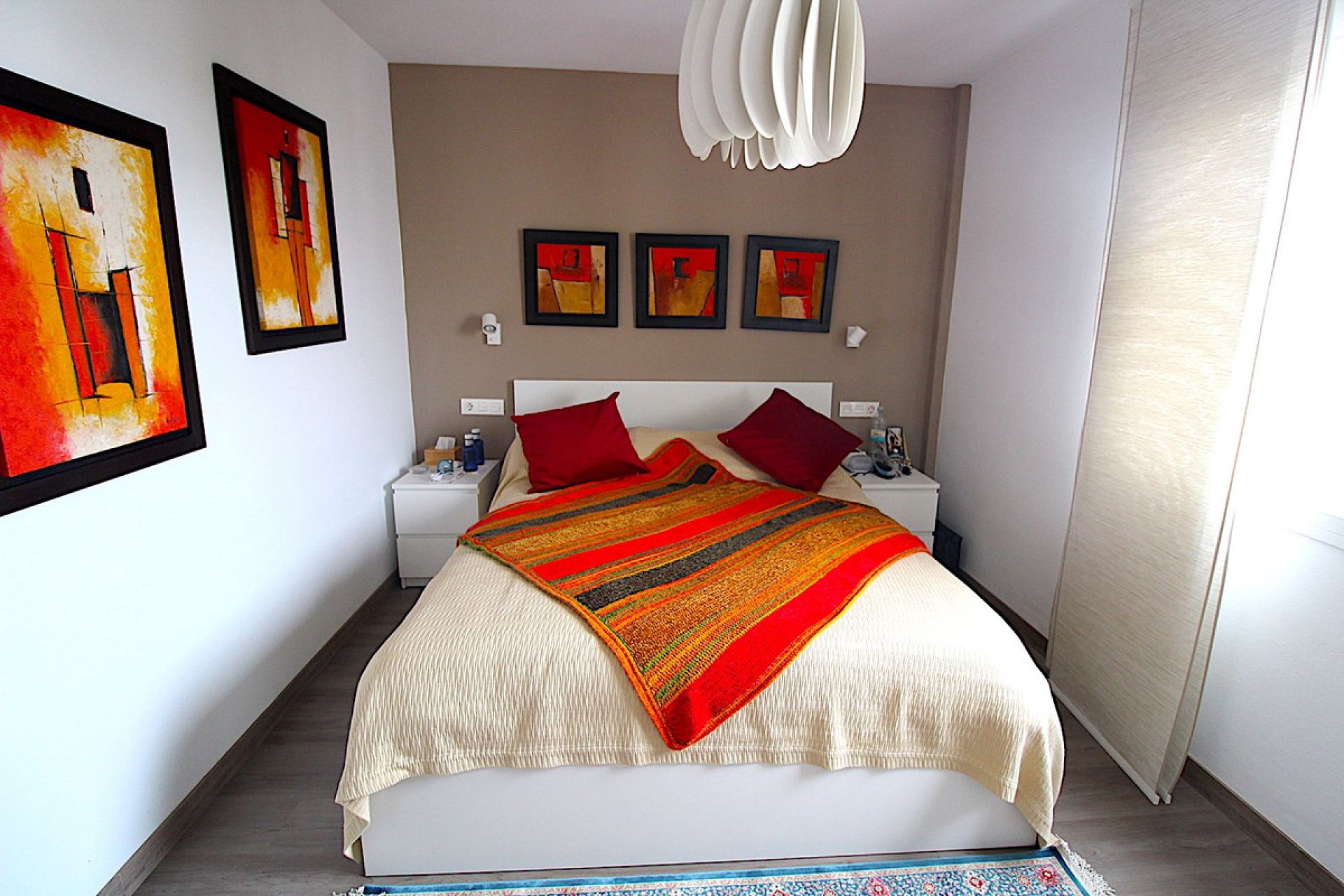 Resale - Apartment - Middle Floor Apartment - Estepona - Estepona Centro