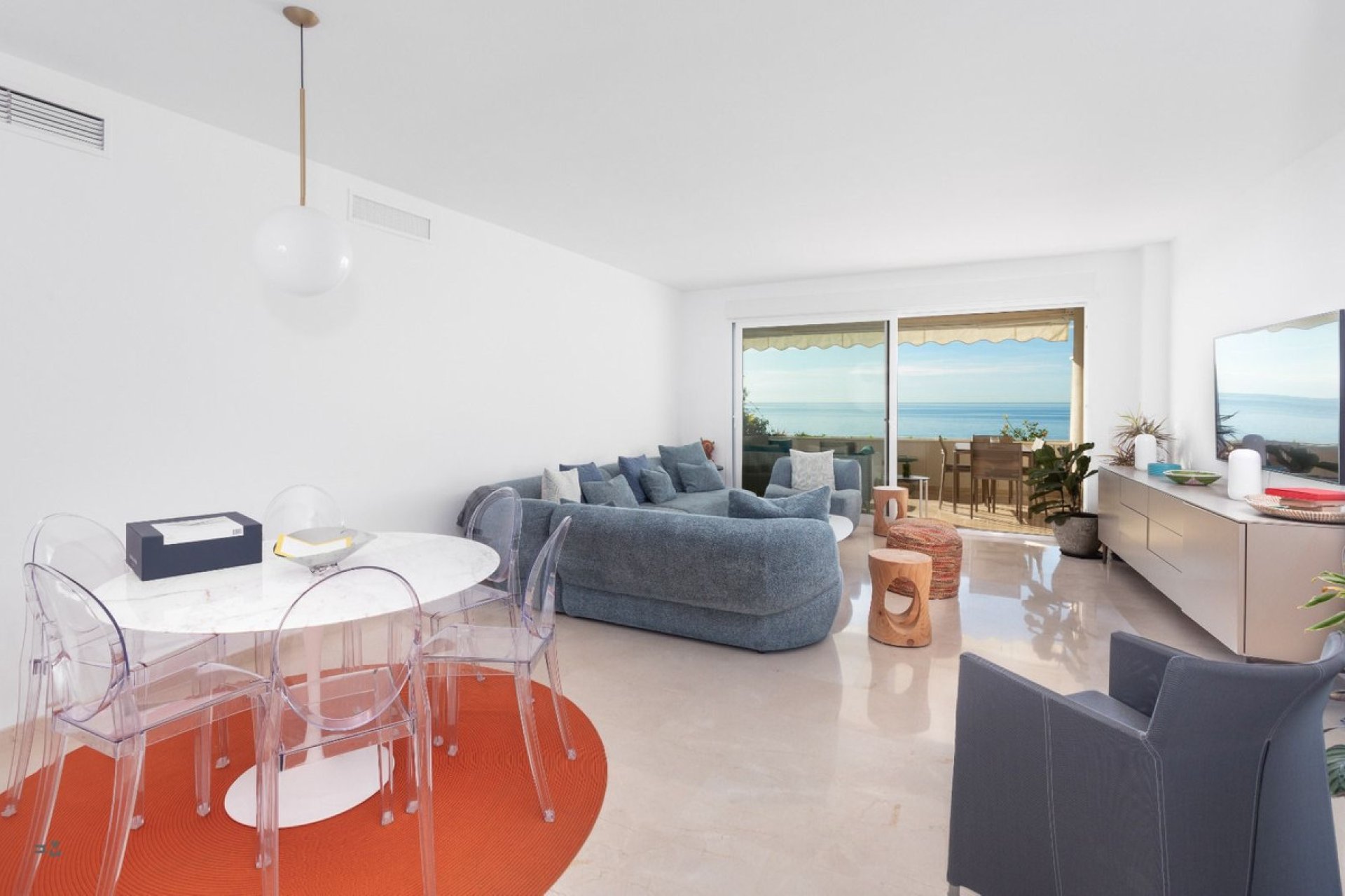 Resale - Apartment - Middle Floor Apartment - Estepona - Estepona Centro
