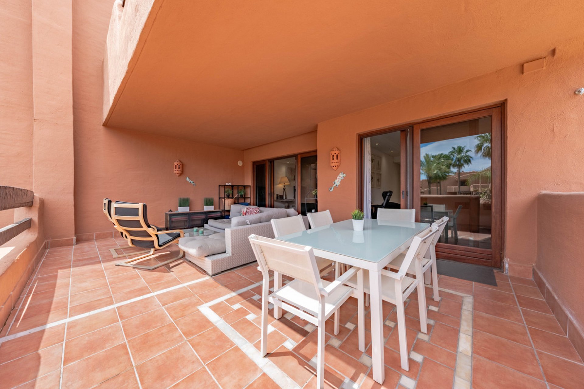 Resale - Apartment - Middle Floor Apartment - Estepona - Estepona Centro