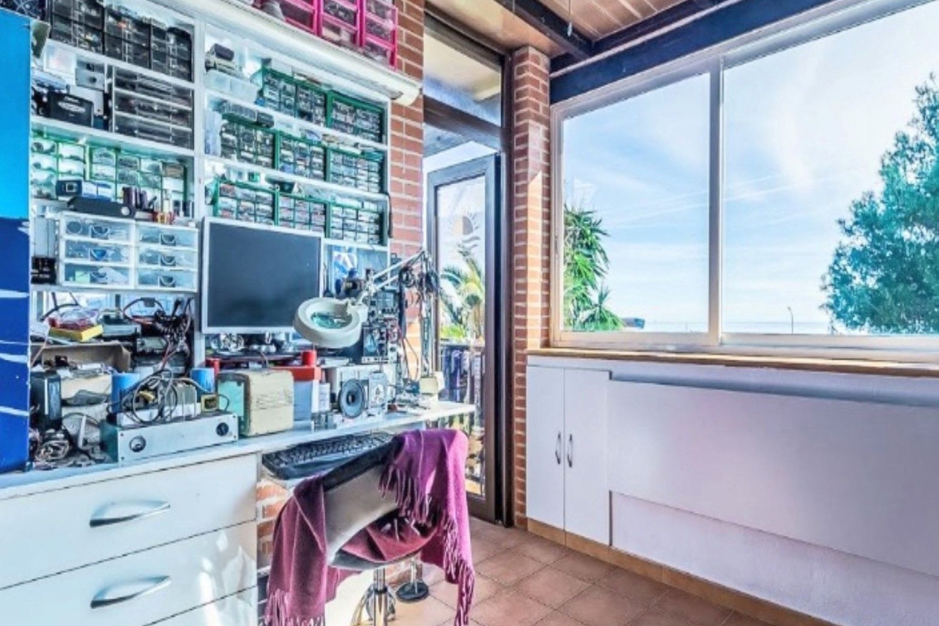 Resale - Apartment - Middle Floor Apartment - Estepona - Estepona Centro