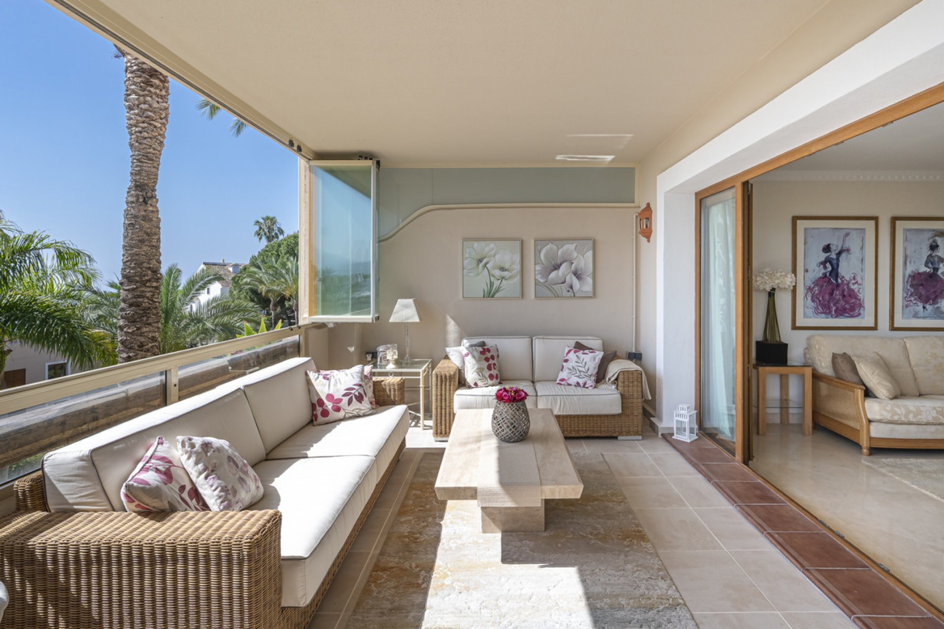 Resale - Apartment - Middle Floor Apartment - Estepona - Estepona Centro