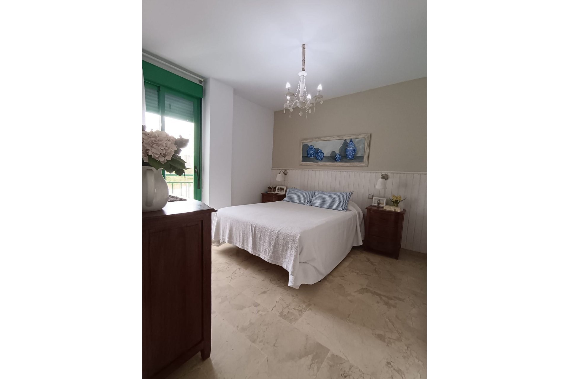 Resale - Apartment - Middle Floor Apartment - Estepona - Estepona Centro