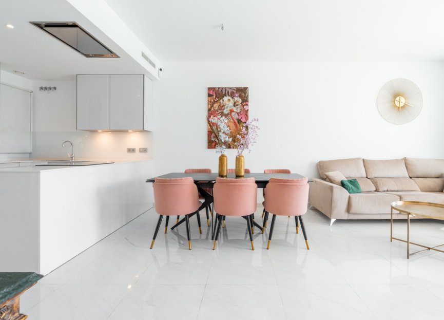 Resale - Apartment - Middle Floor Apartment - Estepona - Estepona Centro