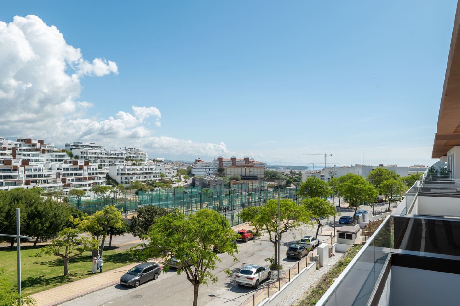 Resale - Apartment - Middle Floor Apartment - Estepona - Estepona Centro