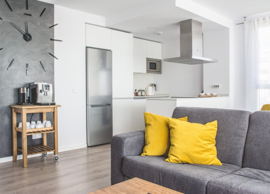 Resale - Apartment - Middle Floor Apartment - Estepona - Estepona Centro