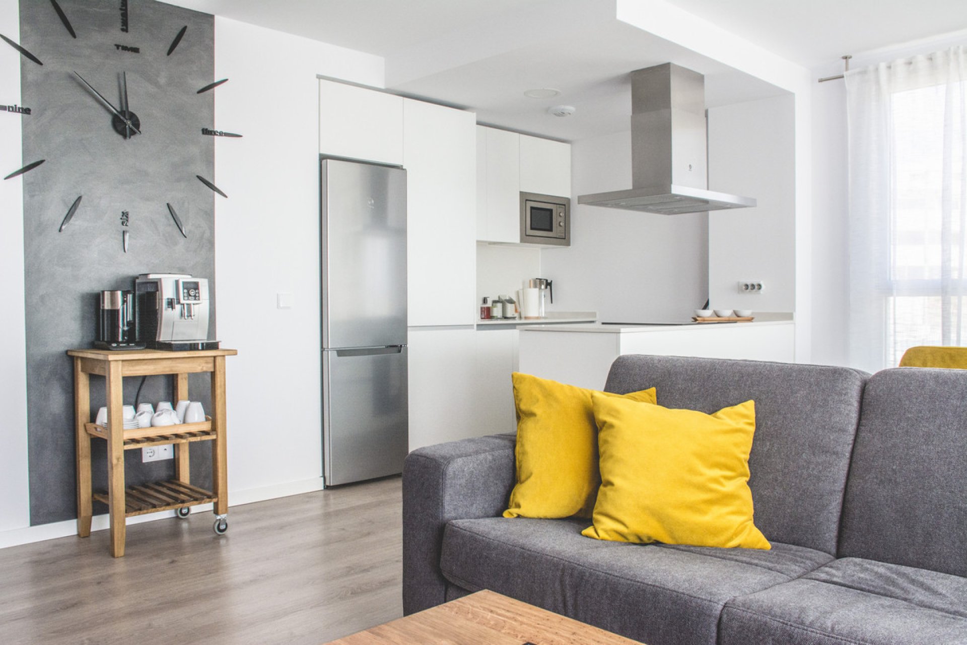 Resale - Apartment - Middle Floor Apartment - Estepona - Estepona Centro