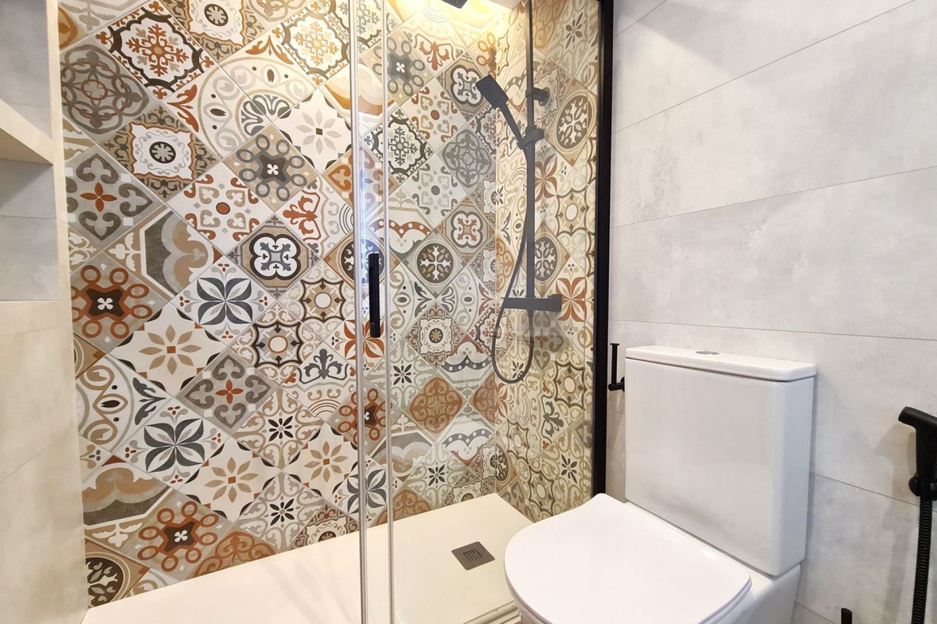 Resale - Apartment - Middle Floor Apartment - Estepona - Estepona Centro