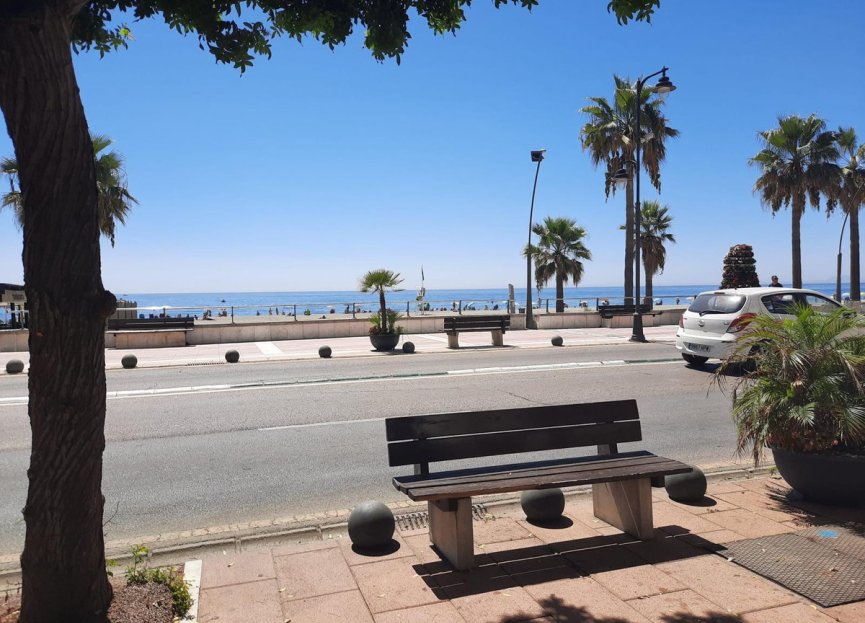 Resale - Apartment - Middle Floor Apartment - Estepona - Estepona Centro
