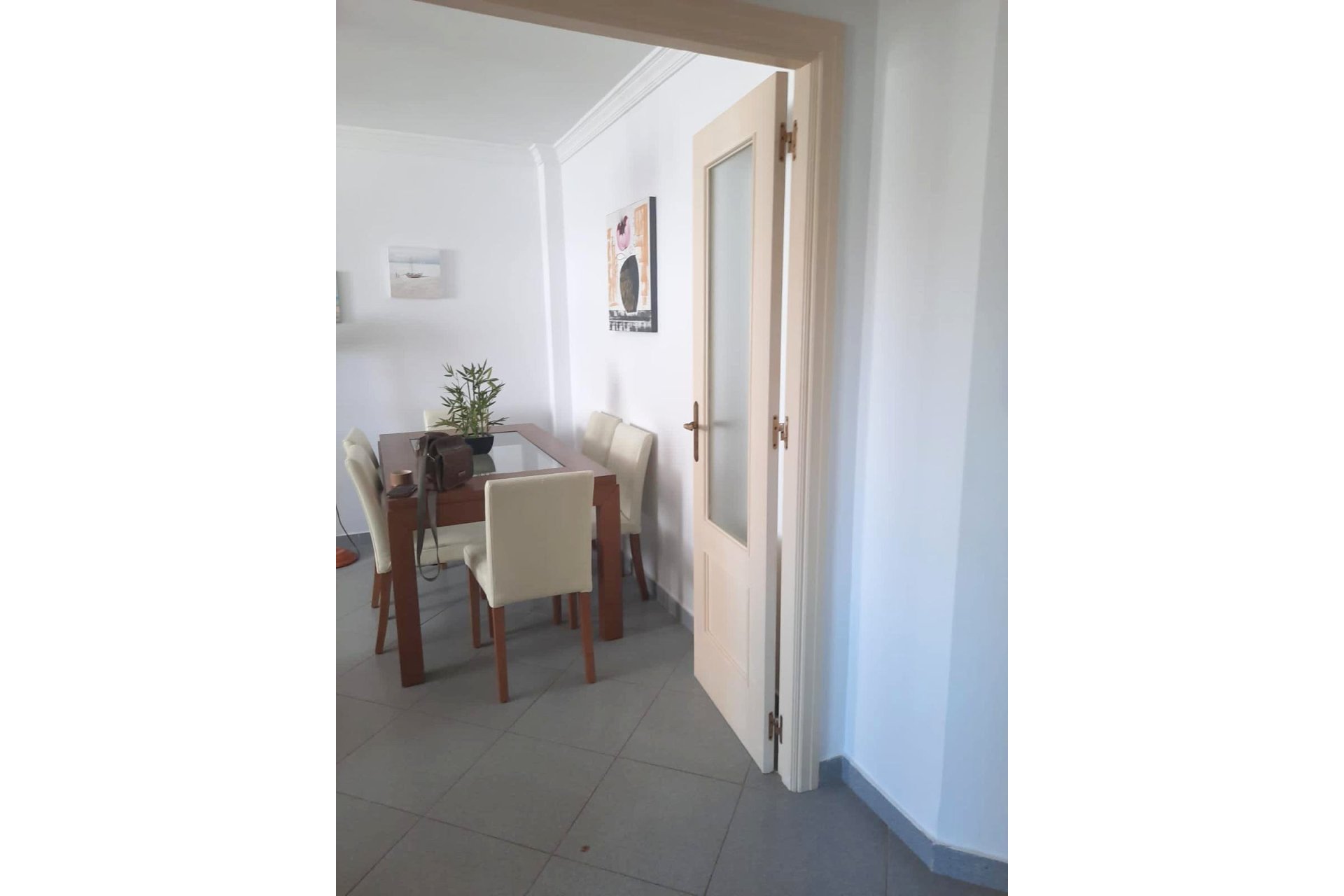 Resale - Apartment - Middle Floor Apartment - Estepona - Estepona Centro