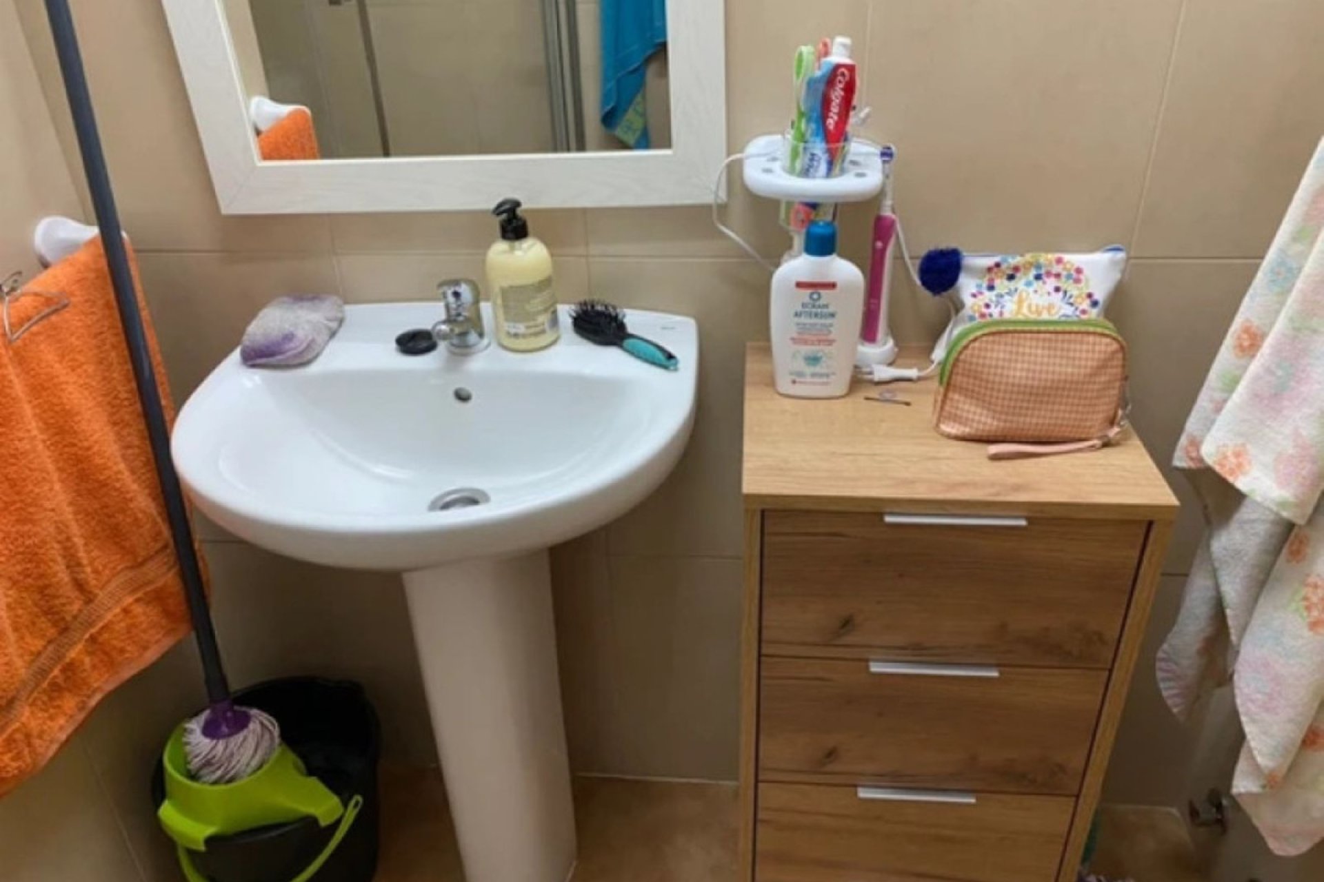 Resale - Apartment - Middle Floor Apartment - Estepona - Estepona Centro