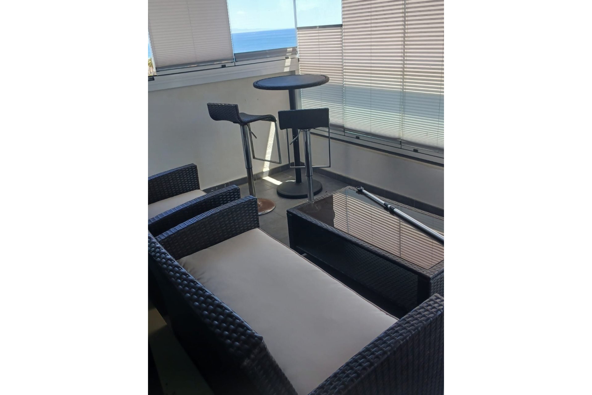 Resale - Apartment - Middle Floor Apartment - Estepona - Estepona Centro