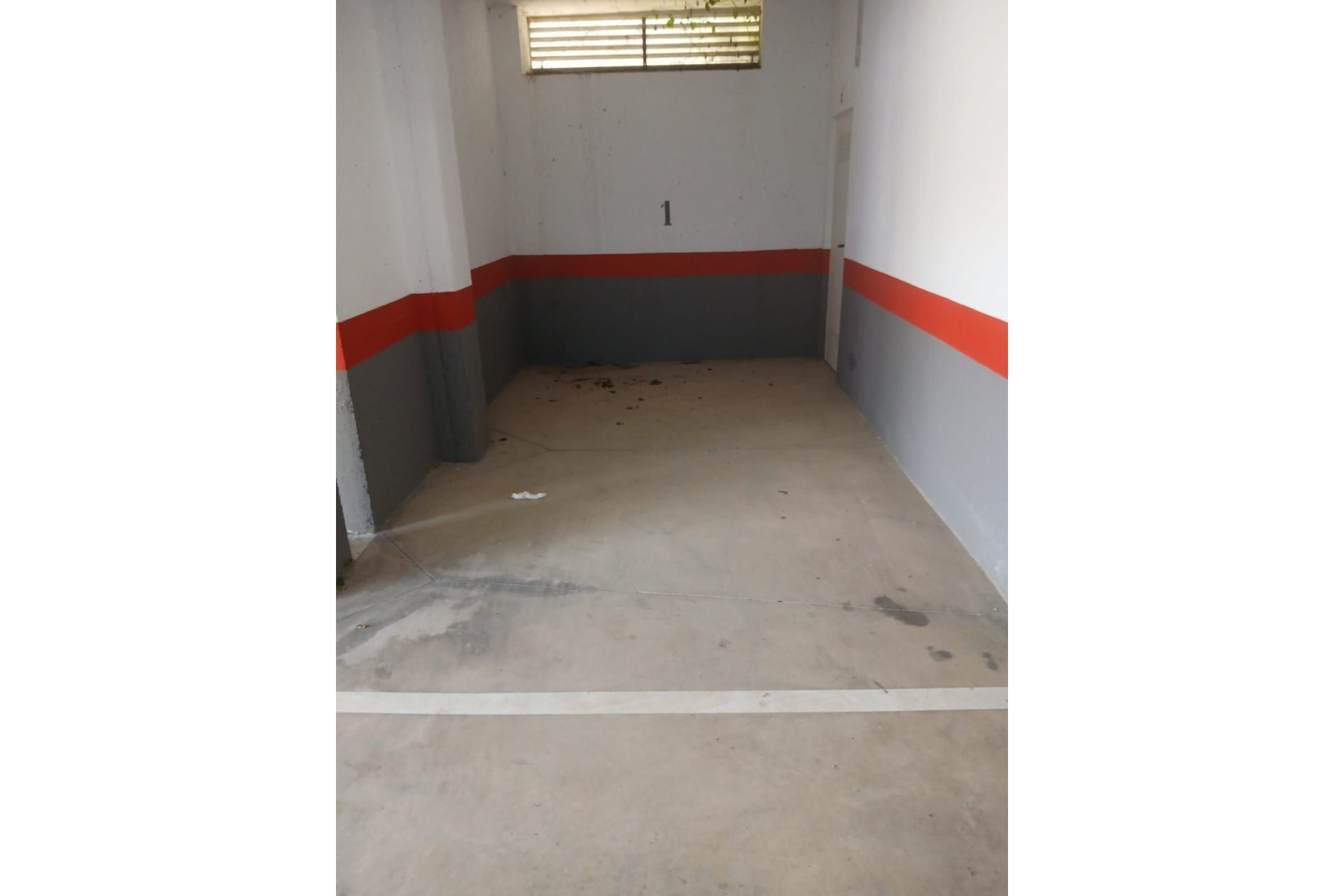 Resale - Apartment - Middle Floor Apartment - Estepona - Estepona Centro