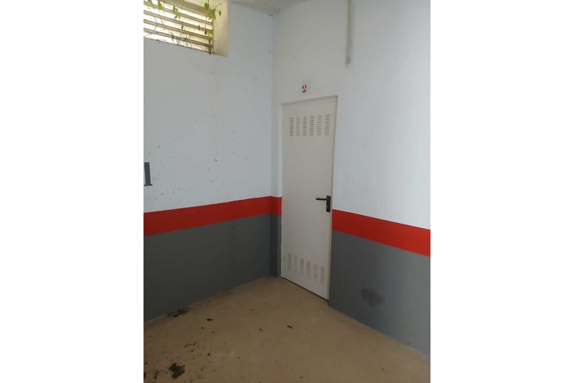 Resale - Apartment - Middle Floor Apartment - Estepona - Estepona Centro