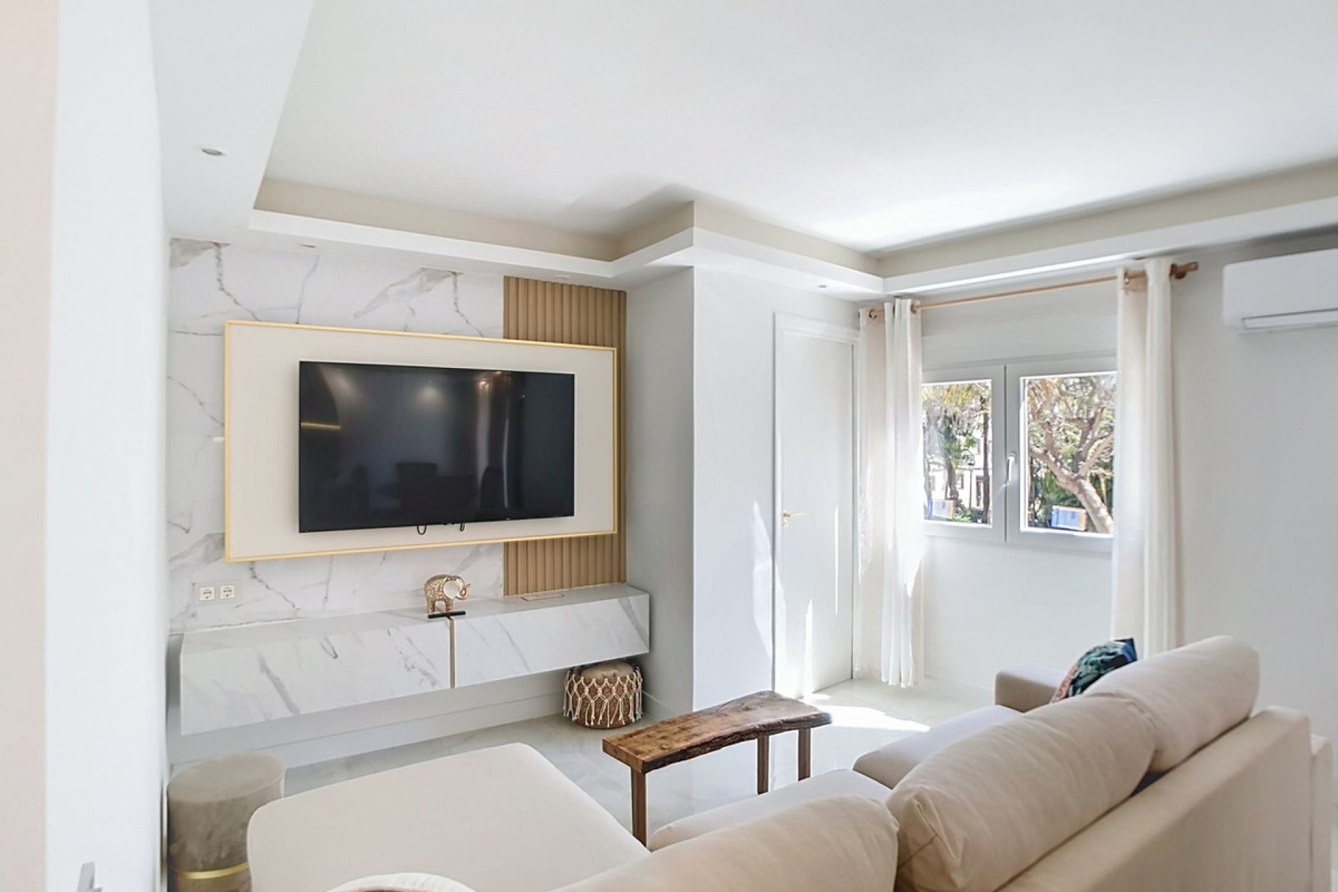 Resale - Apartment - Middle Floor Apartment - Estepona - Estepona Centro