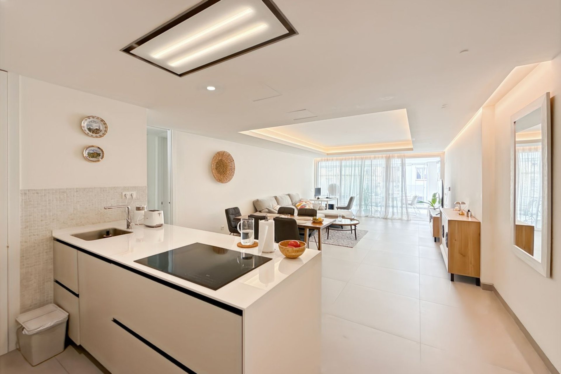 Resale - Apartment - Middle Floor Apartment - Estepona - Estepona Centro