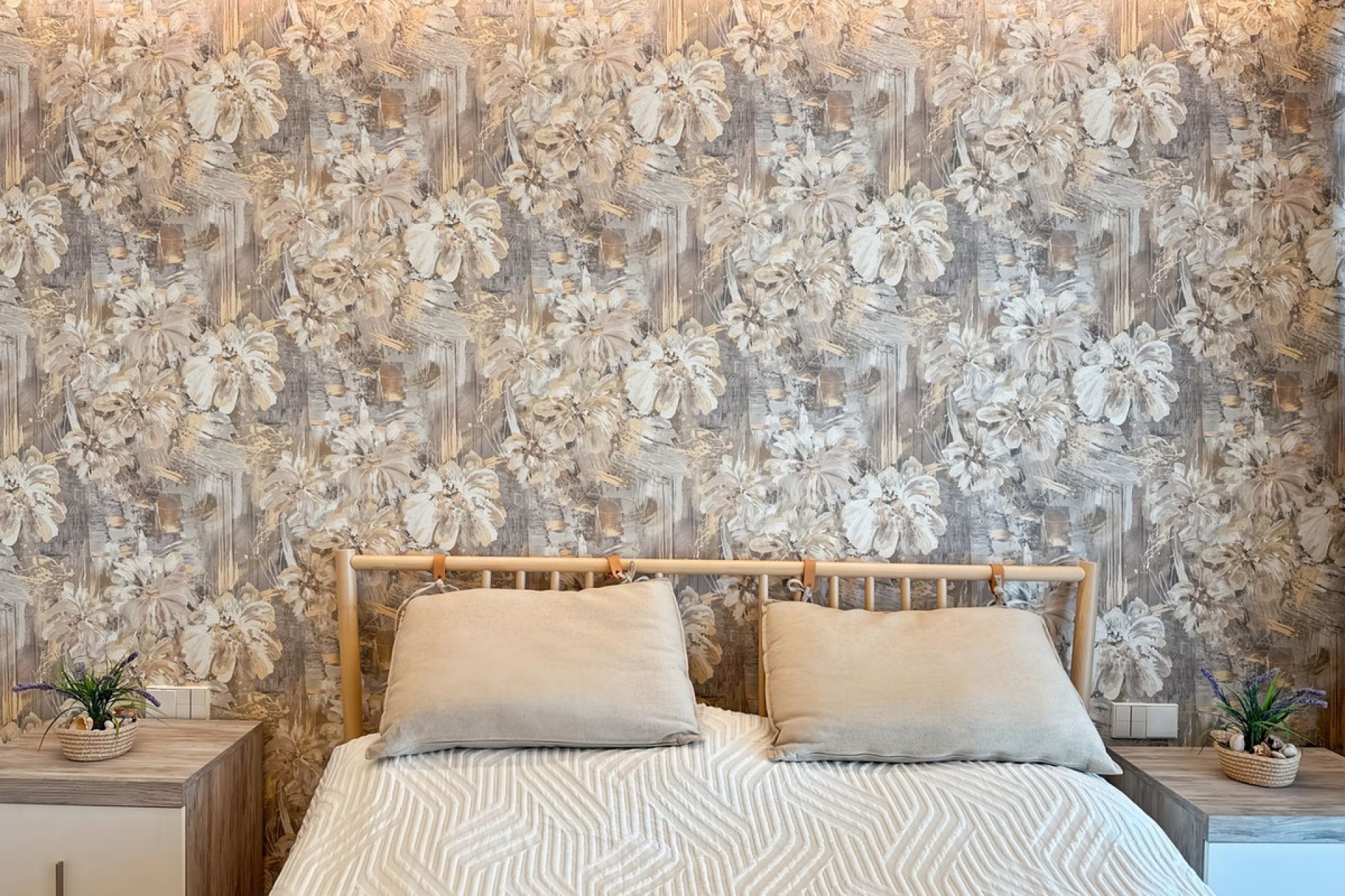 Resale - Apartment - Middle Floor Apartment - Estepona - Estepona Centro