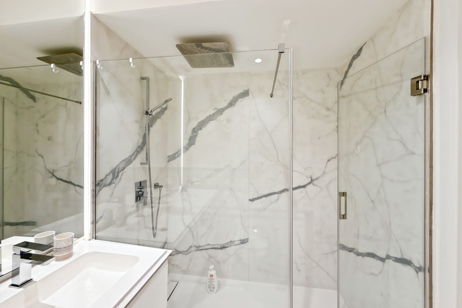 Resale - Apartment - Middle Floor Apartment - Estepona - Estepona Centro