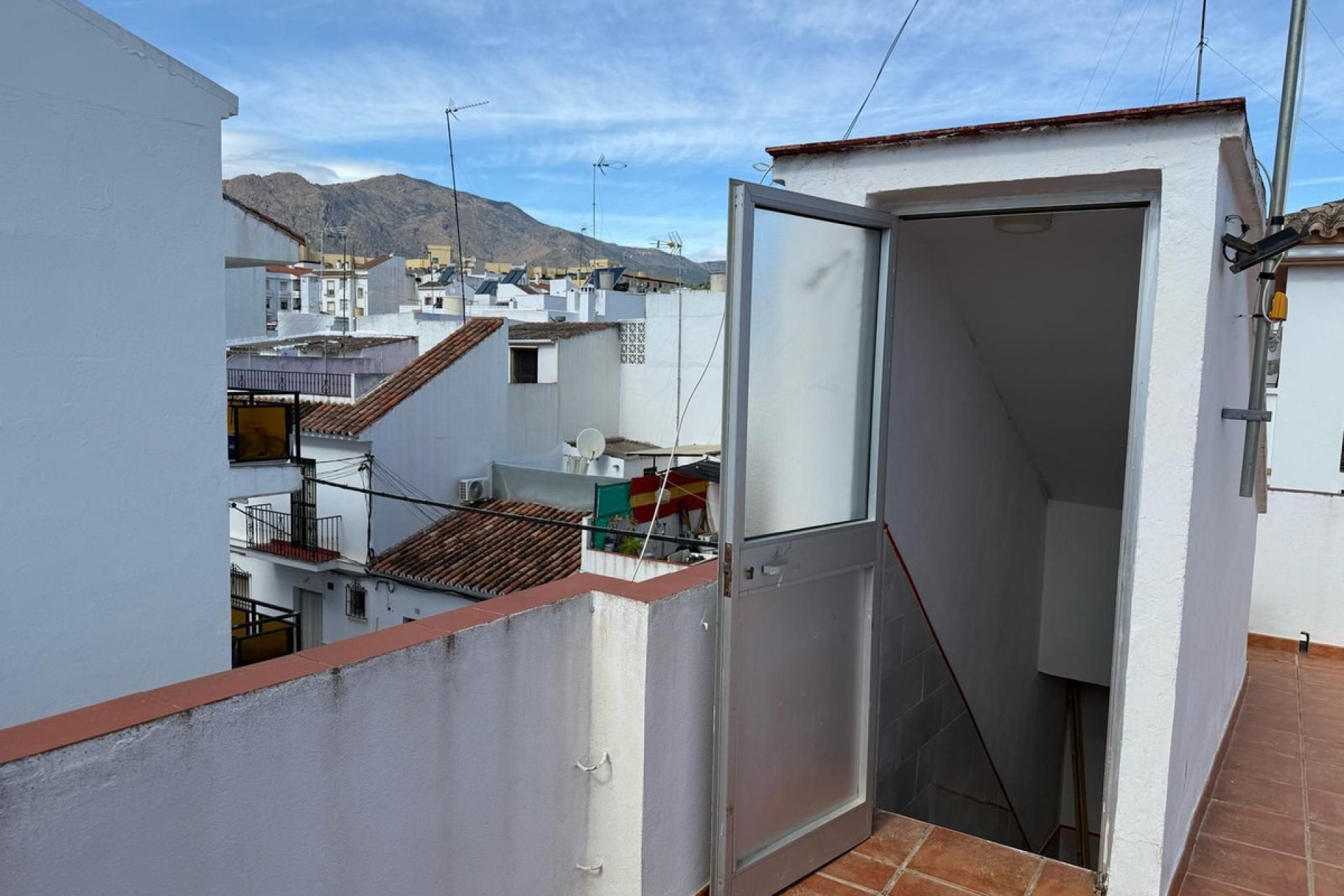 Resale - Apartment - Middle Floor Apartment - Estepona - Estepona Centro