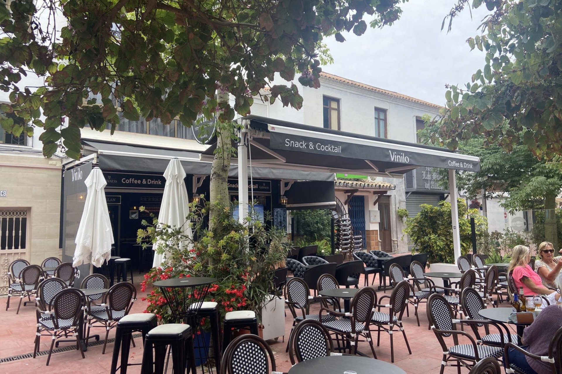 Resale - Apartment - Middle Floor Apartment - Estepona - Estepona Centro