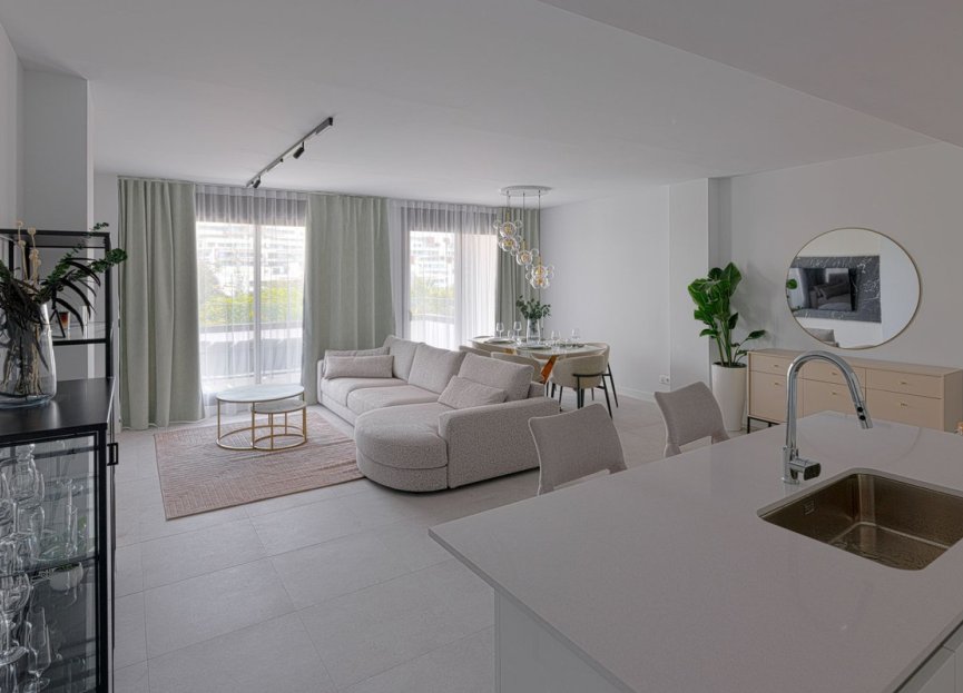 Resale - Apartment - Middle Floor Apartment - Estepona - Estepona Centro