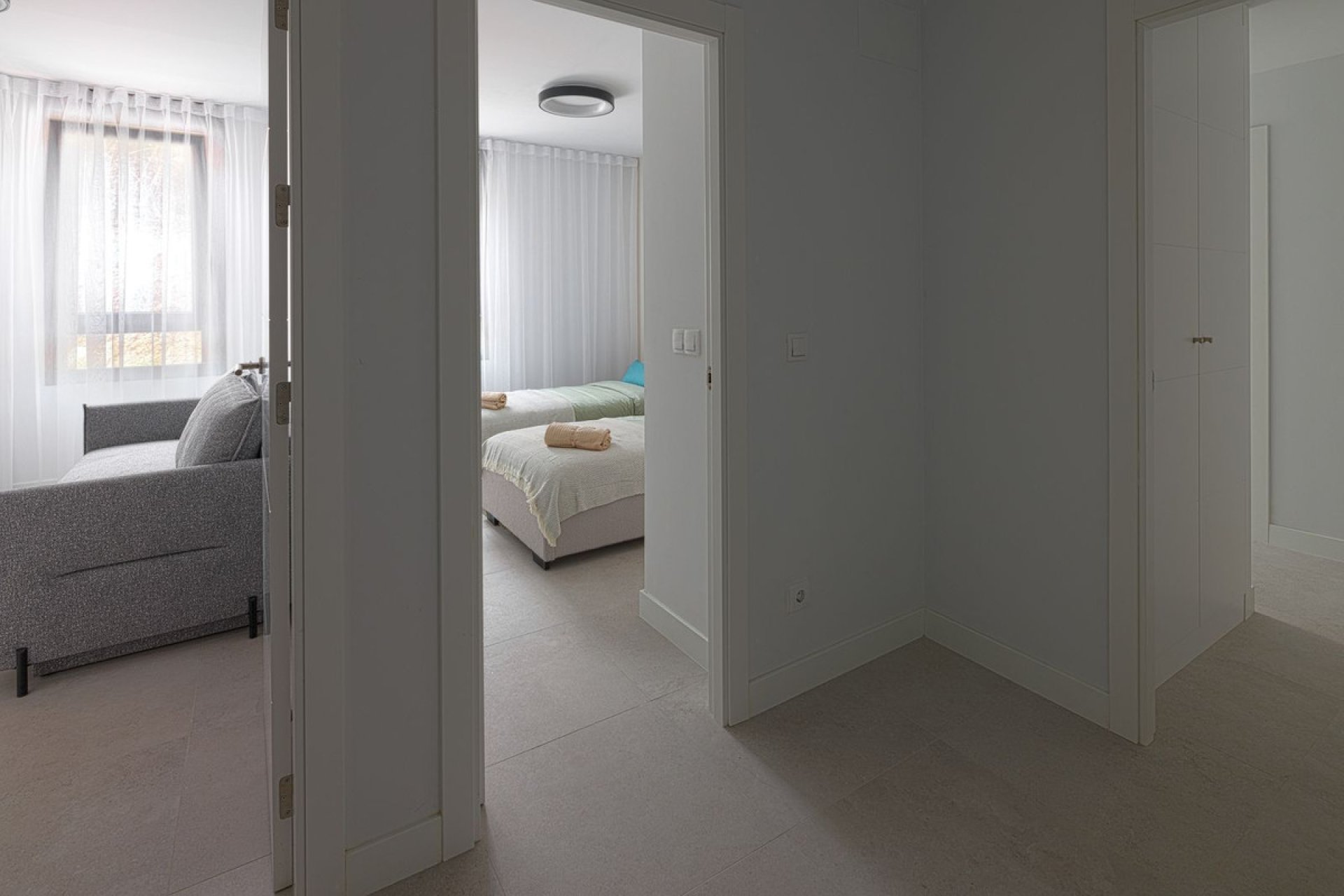 Resale - Apartment - Middle Floor Apartment - Estepona - Estepona Centro