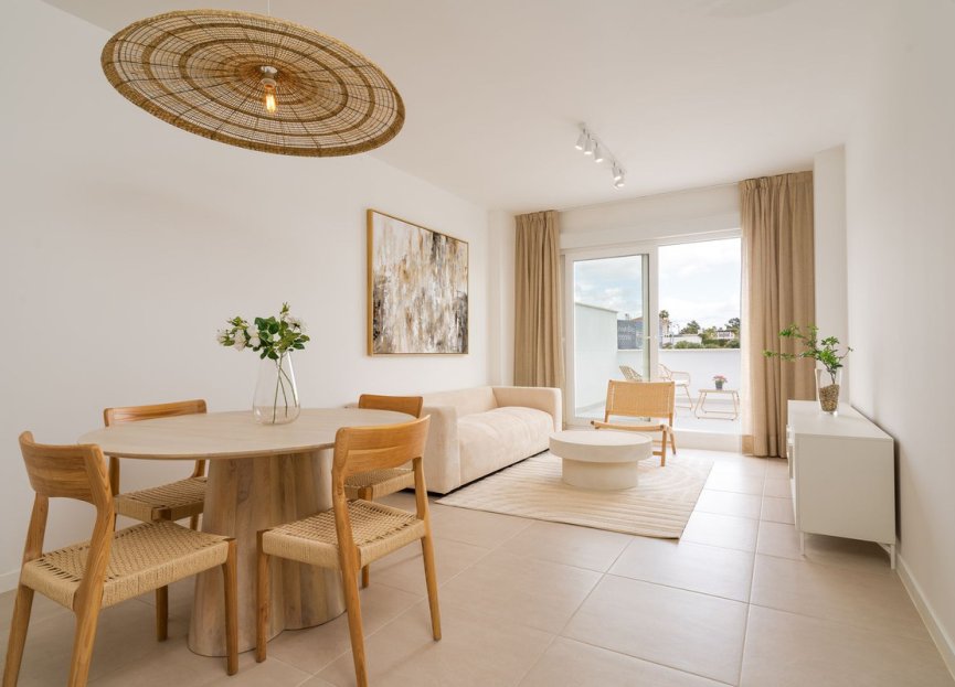 Resale - Apartment - Middle Floor Apartment - Estepona - Estepona Centro