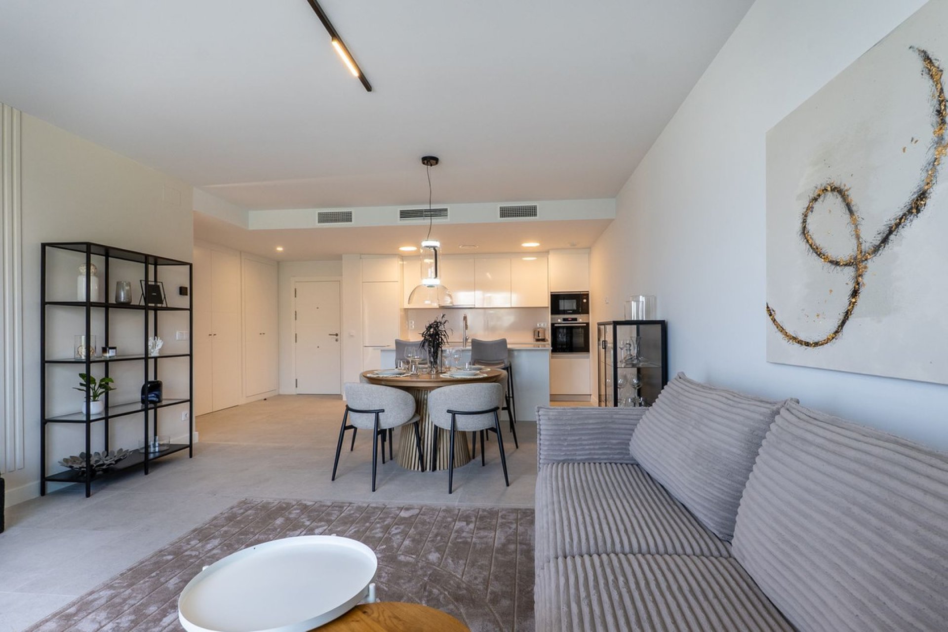 Resale - Apartment - Middle Floor Apartment - Estepona - Estepona Centro