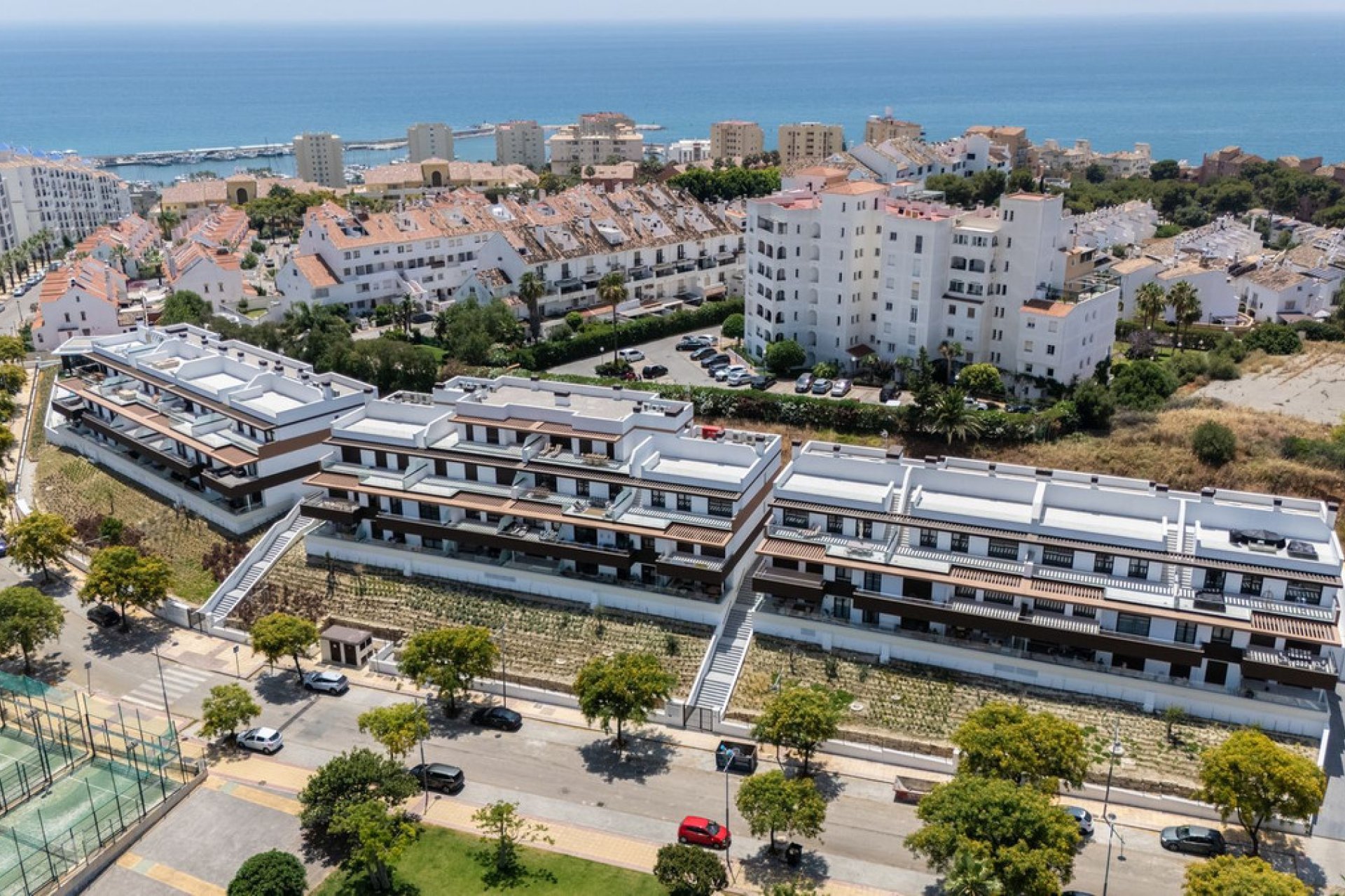 Resale - Apartment - Middle Floor Apartment - Estepona - Estepona Centro