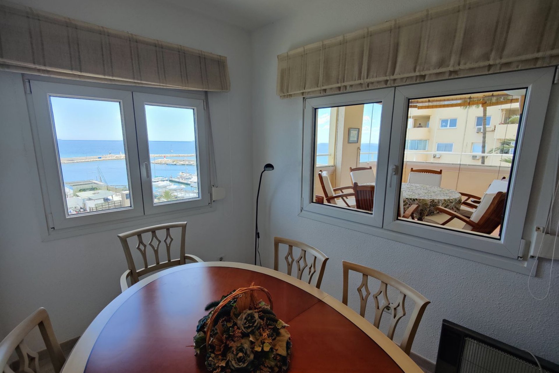 Resale - Apartment - Middle Floor Apartment - Estepona - Estepona Centro