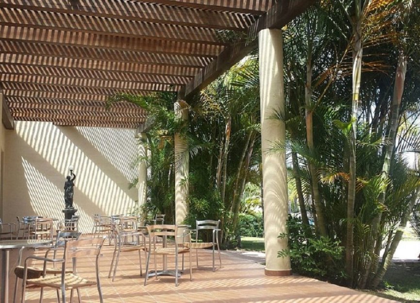 Resale - Apartment - Middle Floor Apartment - Estepona - Estepona Centro