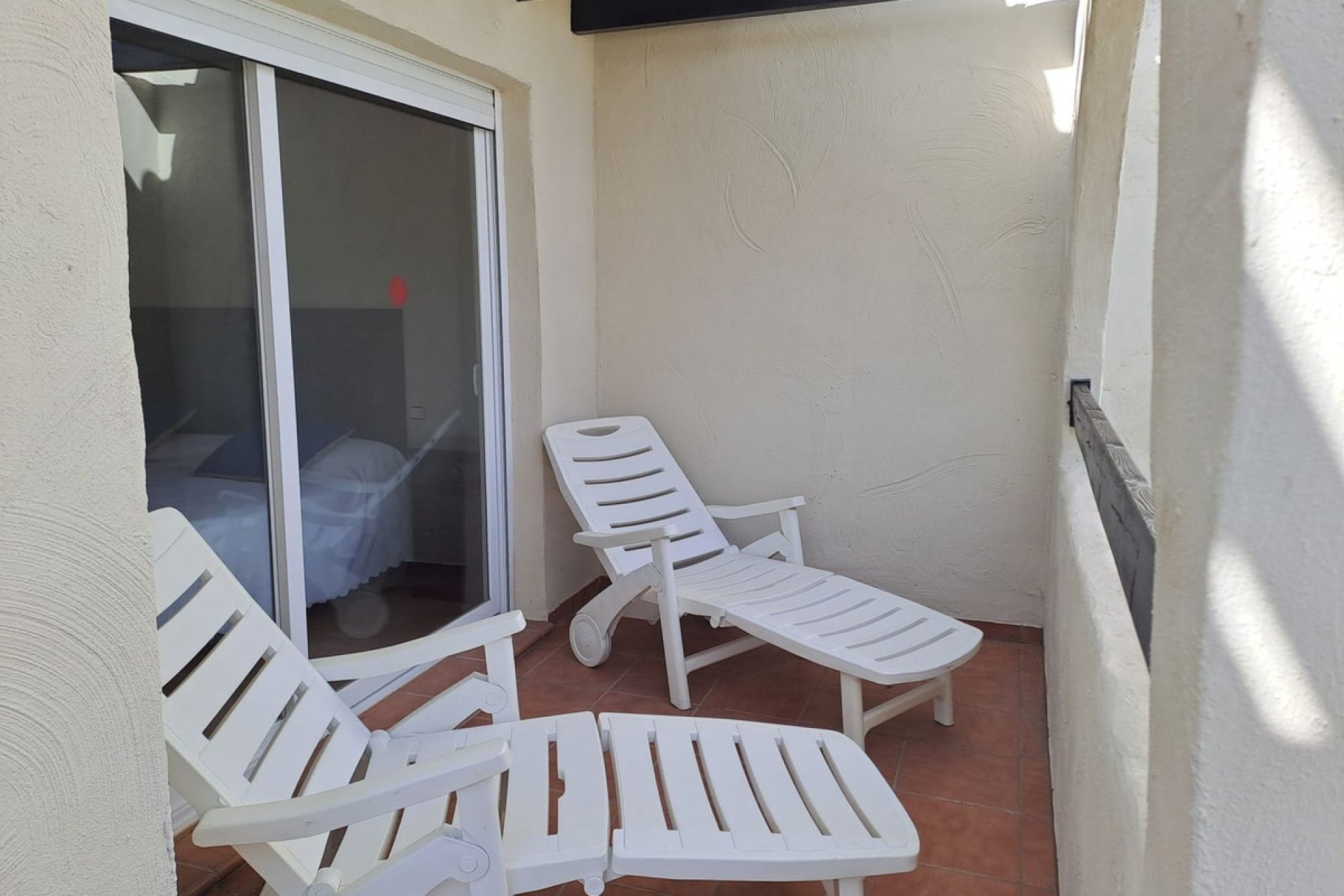 Resale - Apartment - Middle Floor Apartment - Estepona - Estepona Centro