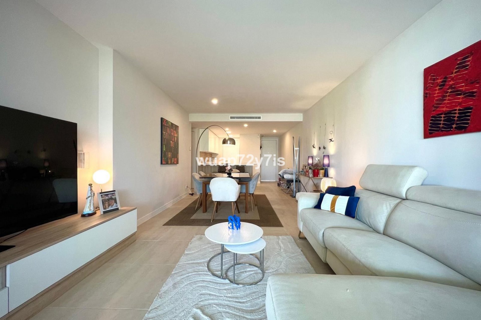 Resale - Apartment - Middle Floor Apartment - Estepona - Estepona Centro