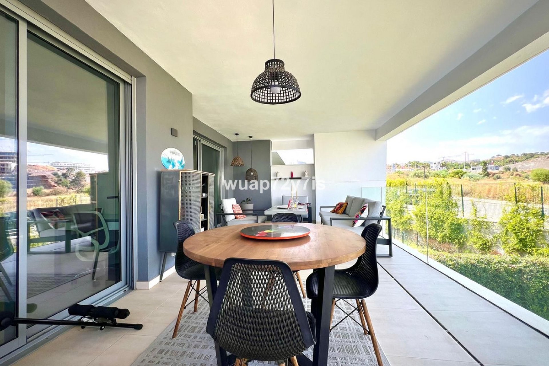 Resale - Apartment - Middle Floor Apartment - Estepona - Estepona Centro