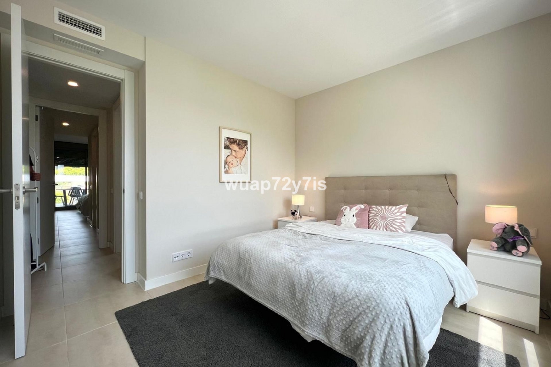 Resale - Apartment - Middle Floor Apartment - Estepona - Estepona Centro