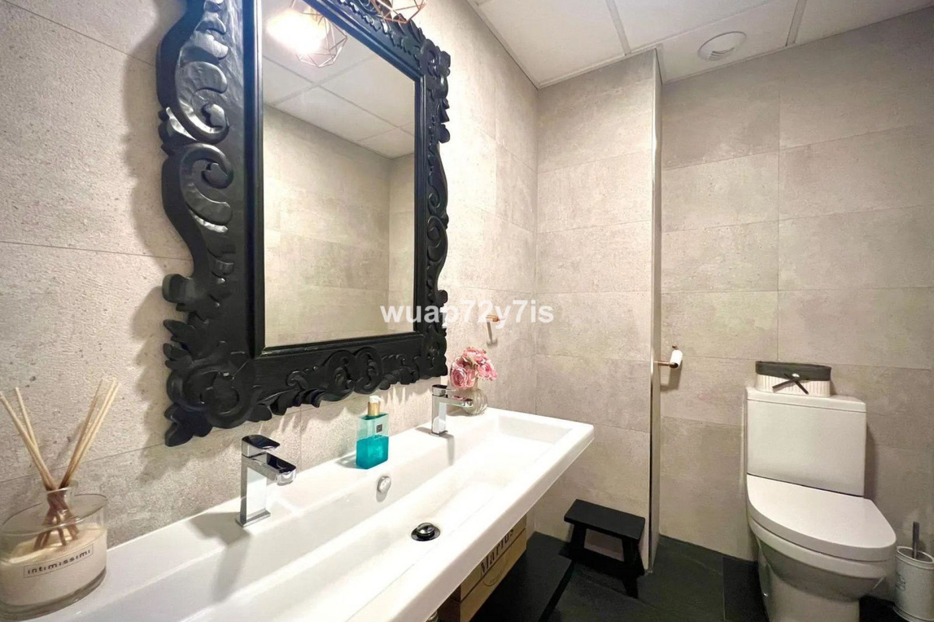 Resale - Apartment - Middle Floor Apartment - Estepona - Estepona Centro