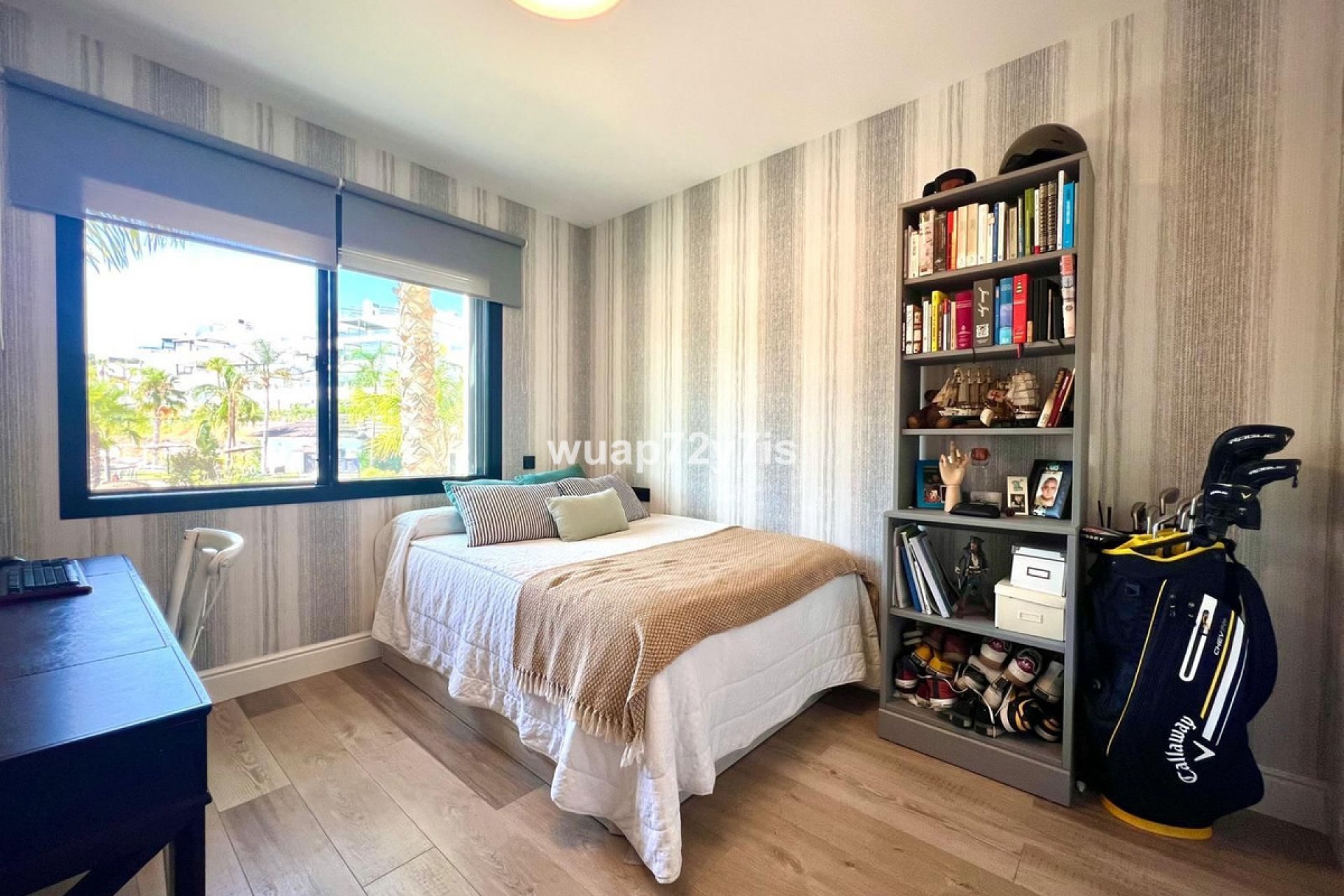 Resale - Apartment - Middle Floor Apartment - Estepona - Estepona Centro