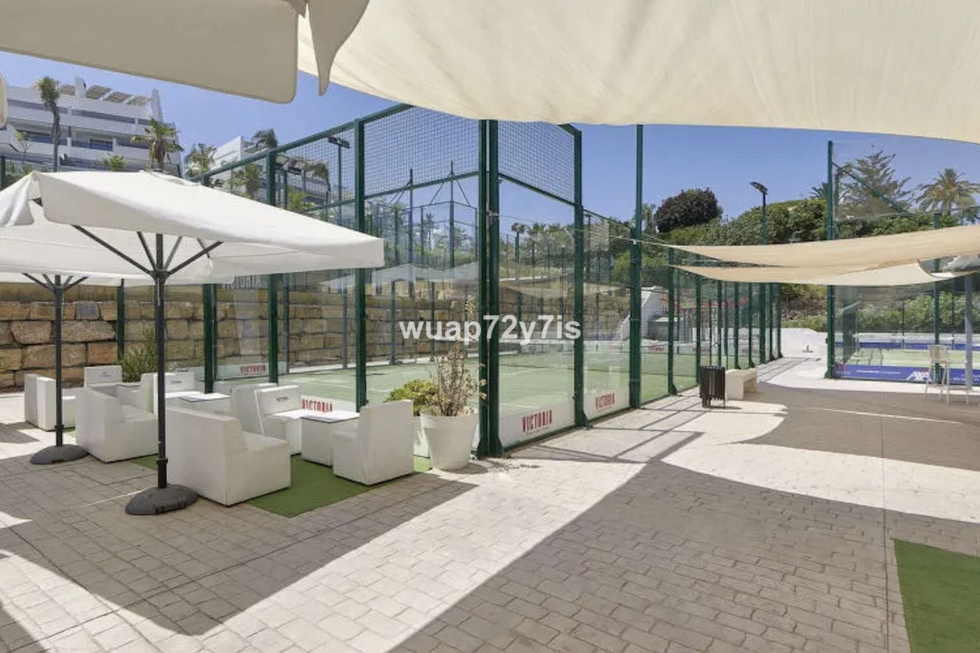 Resale - Apartment - Middle Floor Apartment - Estepona - Estepona Centro