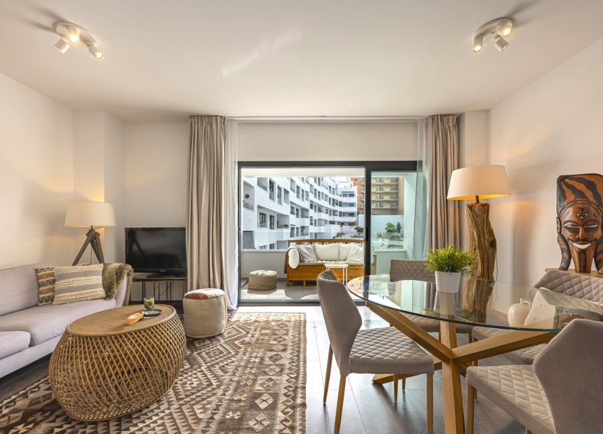 Resale - Apartment - Middle Floor Apartment - Estepona - Estepona Centro