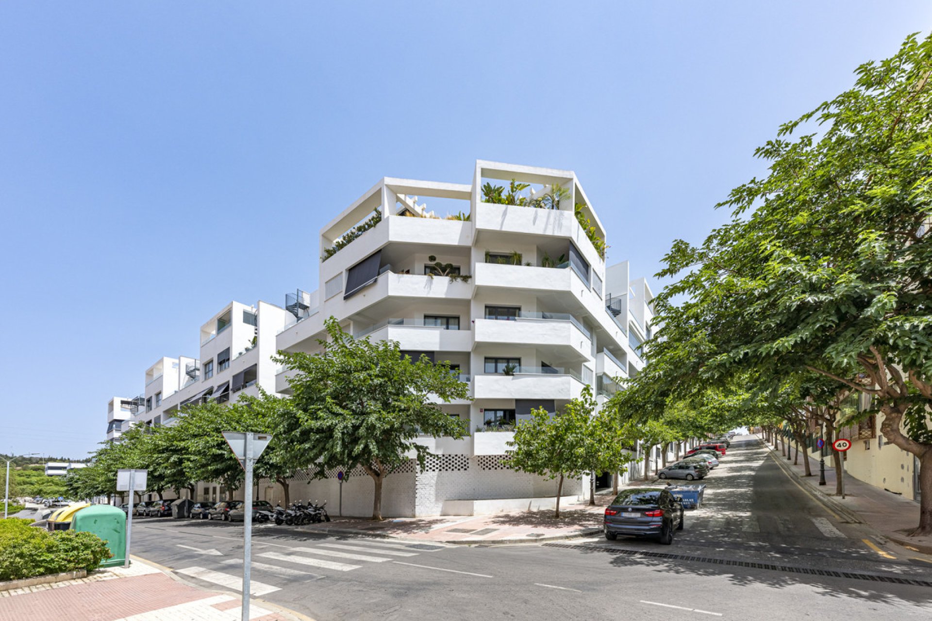 Resale - Apartment - Middle Floor Apartment - Estepona - Estepona Centro