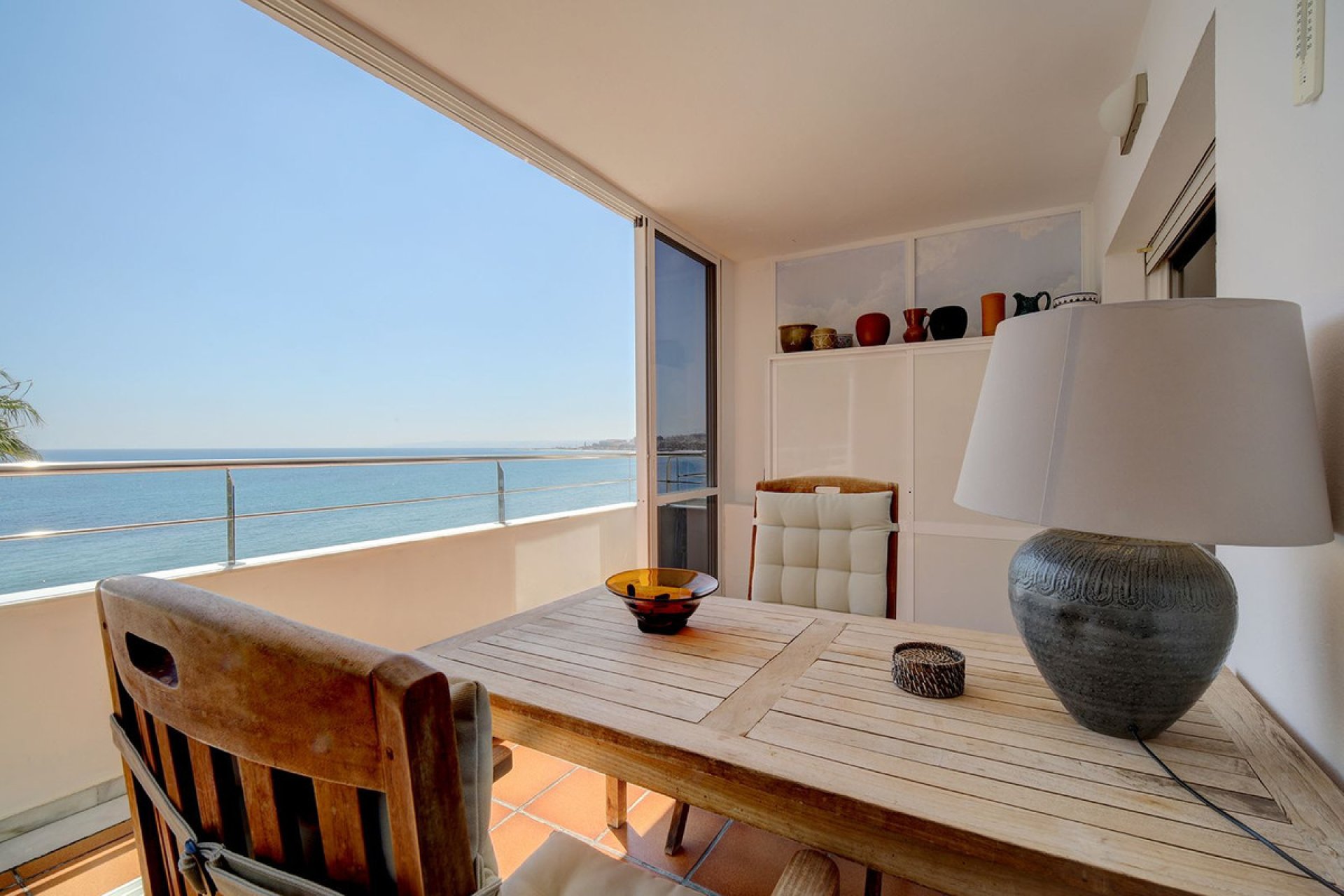 Resale - Apartment - Middle Floor Apartment - Estepona - Estepona Centro
