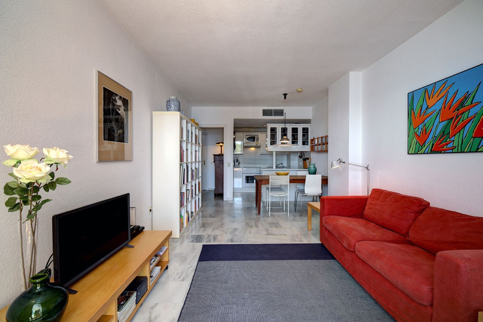 Resale - Apartment - Middle Floor Apartment - Estepona - Estepona Centro