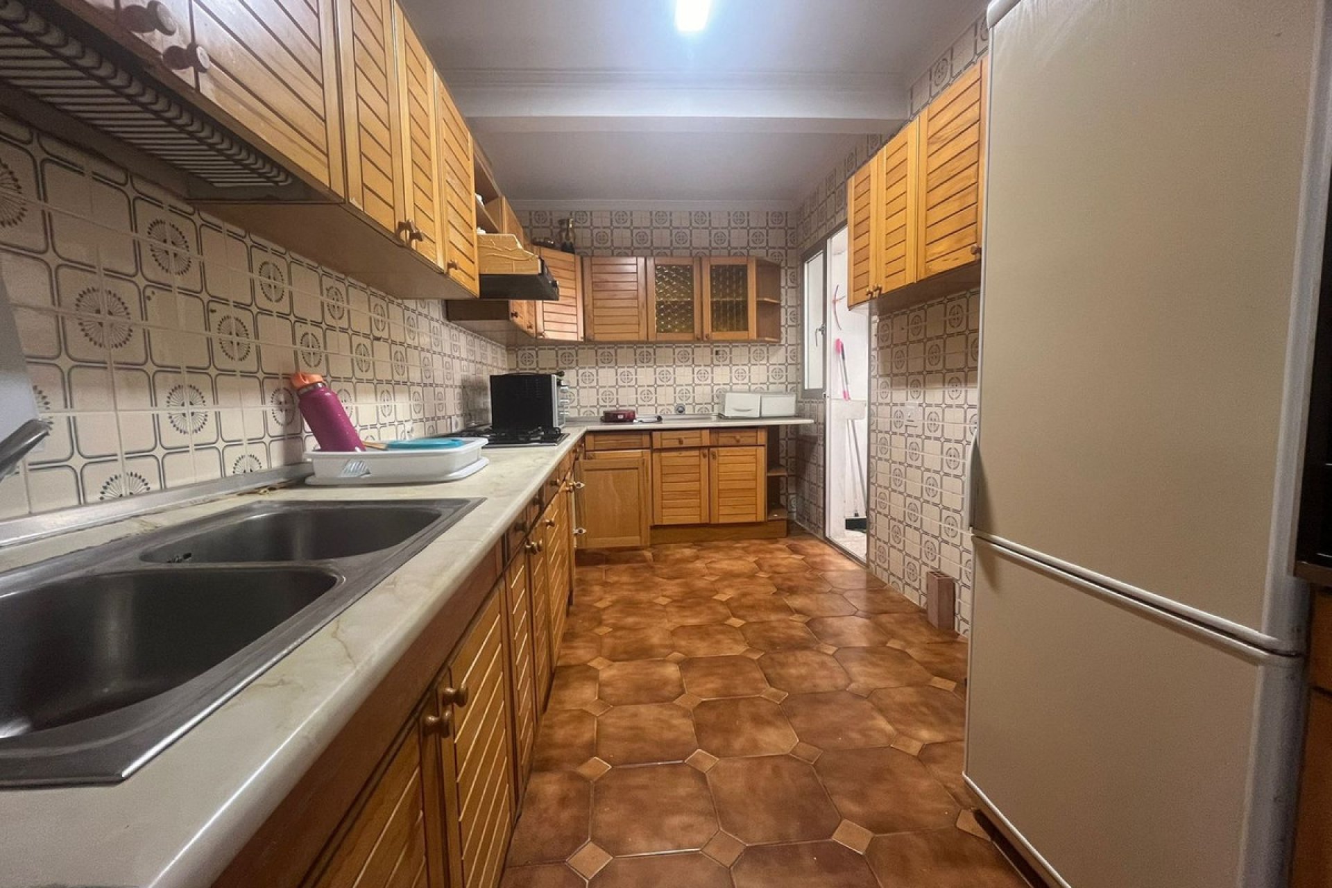 Resale - Apartment - Middle Floor Apartment - Estepona - Estepona Centro