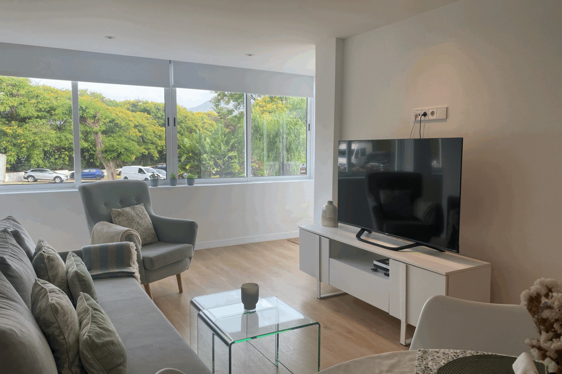 Resale - Apartment - Middle Floor Apartment - Estepona - Estepona Centro