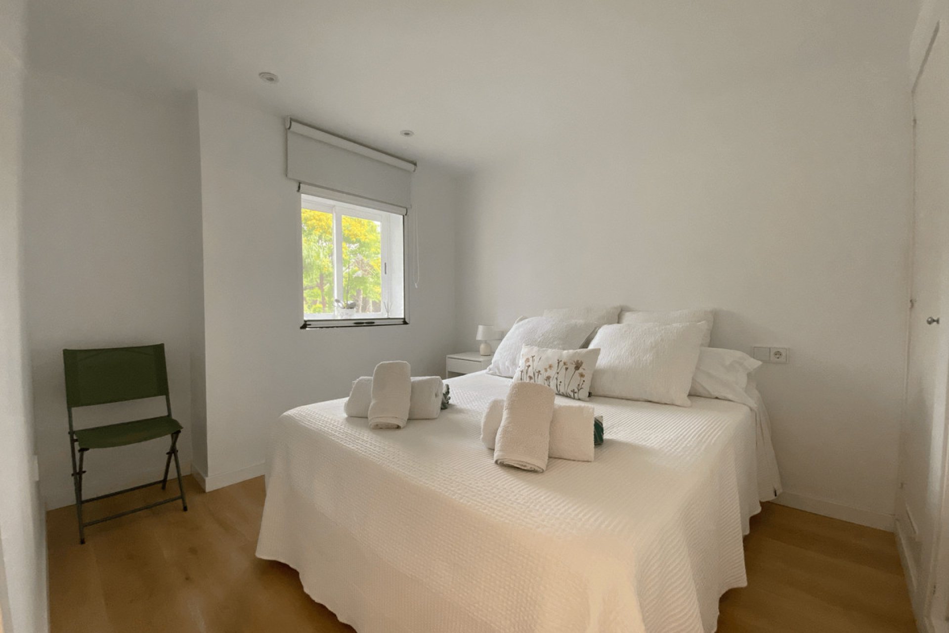 Resale - Apartment - Middle Floor Apartment - Estepona - Estepona Centro