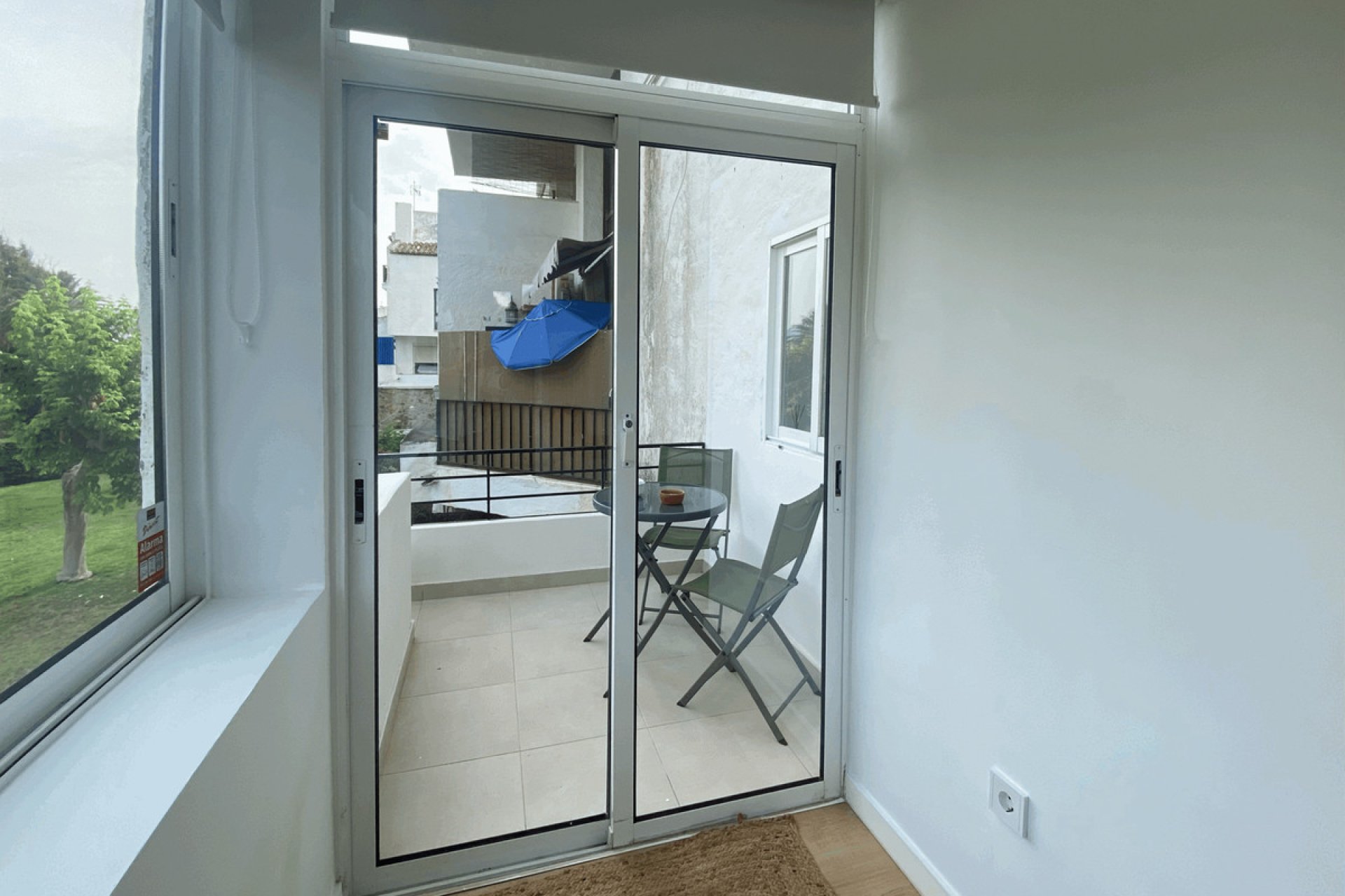 Resale - Apartment - Middle Floor Apartment - Estepona - Estepona Centro